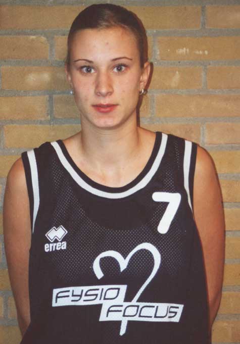 Angela van de Pol (V)